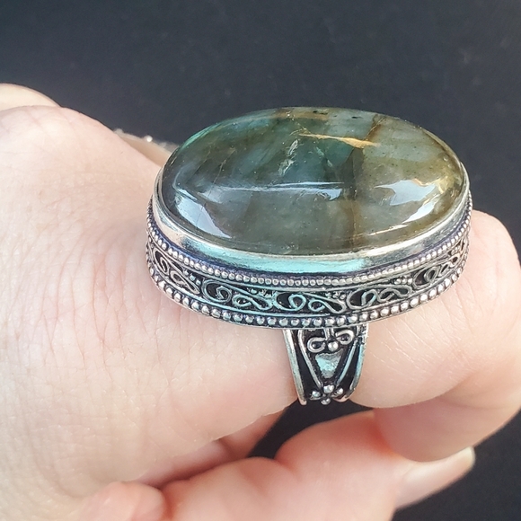 *SALE* New Huge Labradorite 925 Silver Ring. - Picture 6 of 16